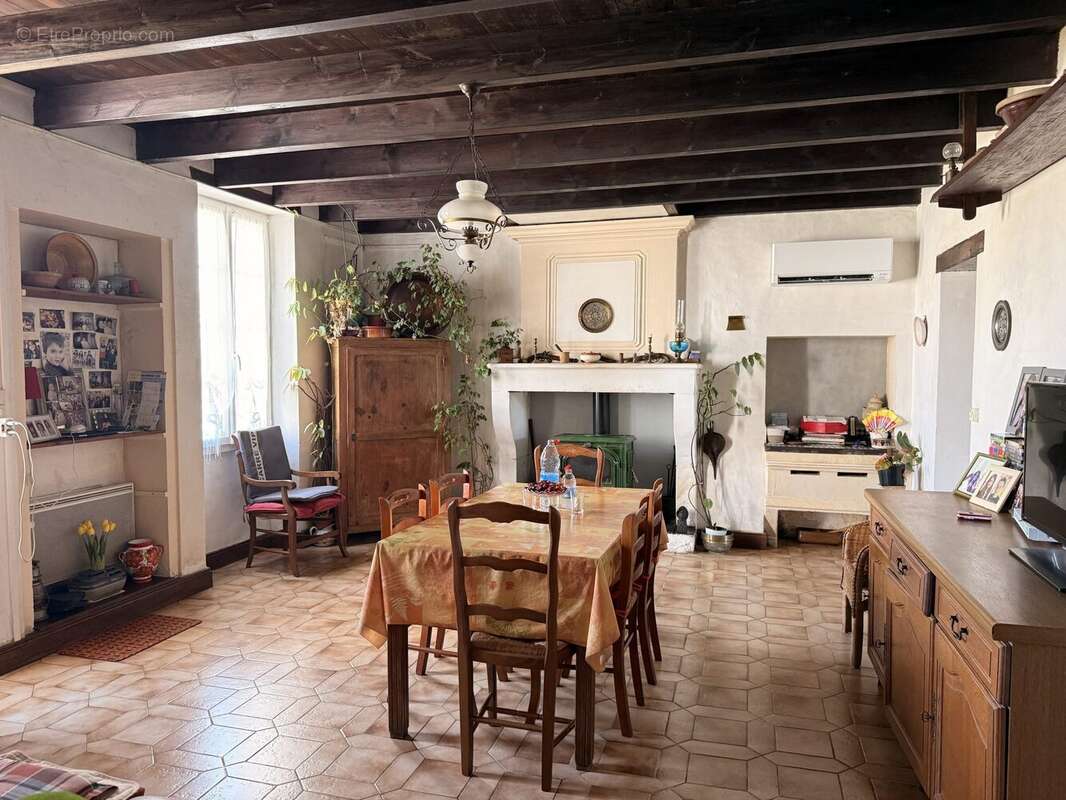 Maison 128 m² à Pons  - photo 3