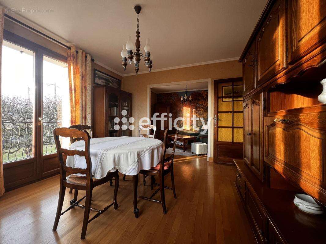 Maison à LE GRAND-LEMPS