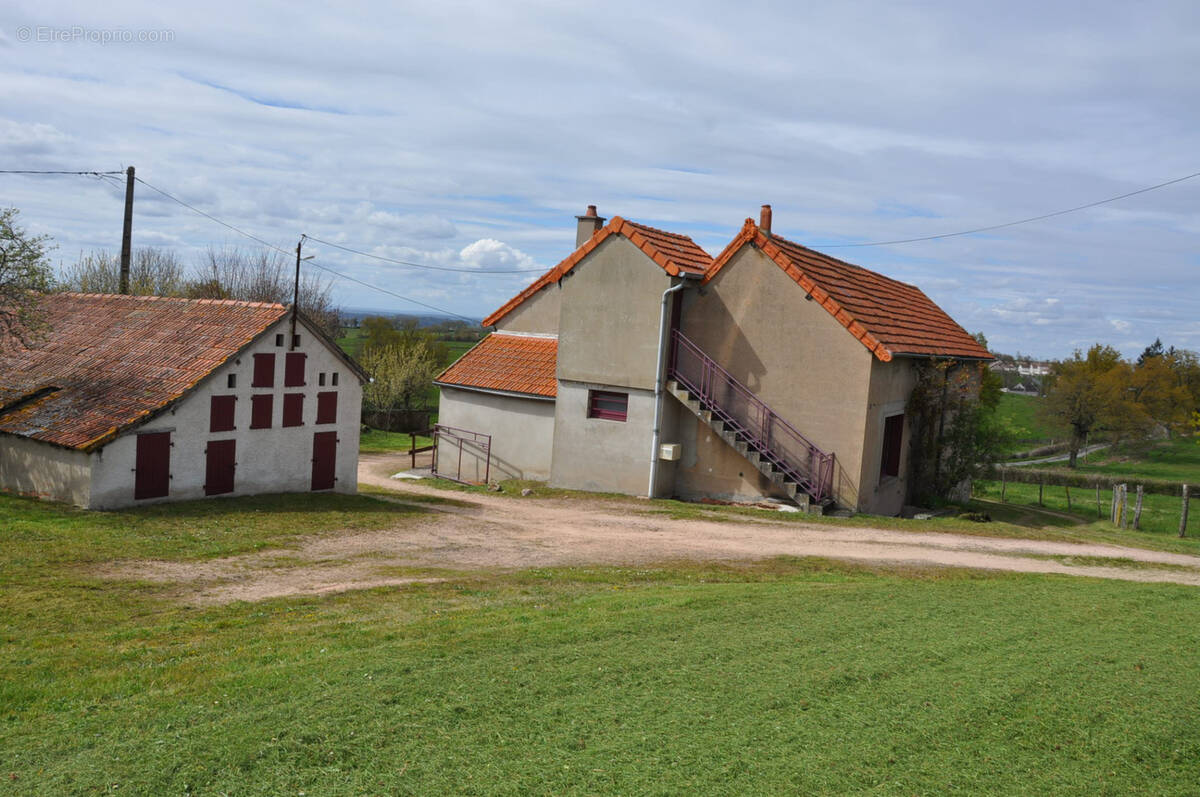 Maison à LAPALISSE