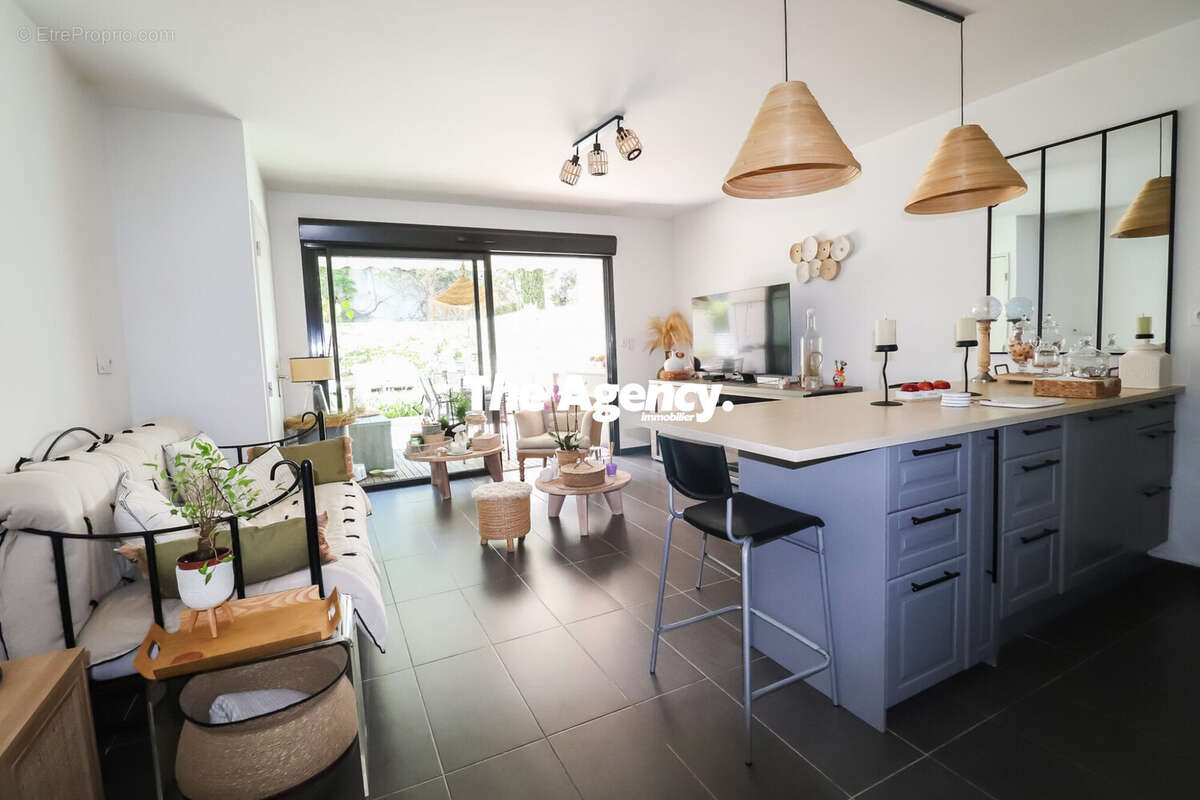 Appartement à MARSEILLE-8E