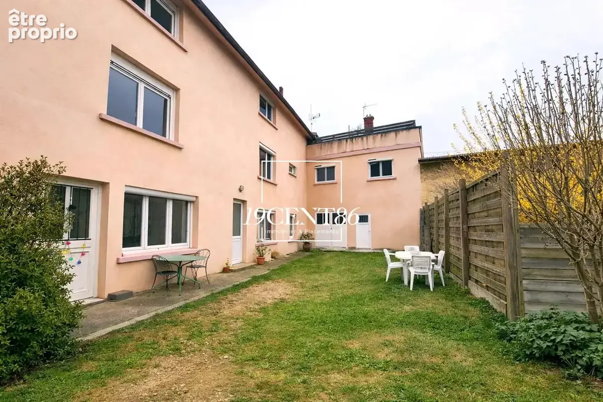 Appartement à FLEURIEU-SUR-SAONE