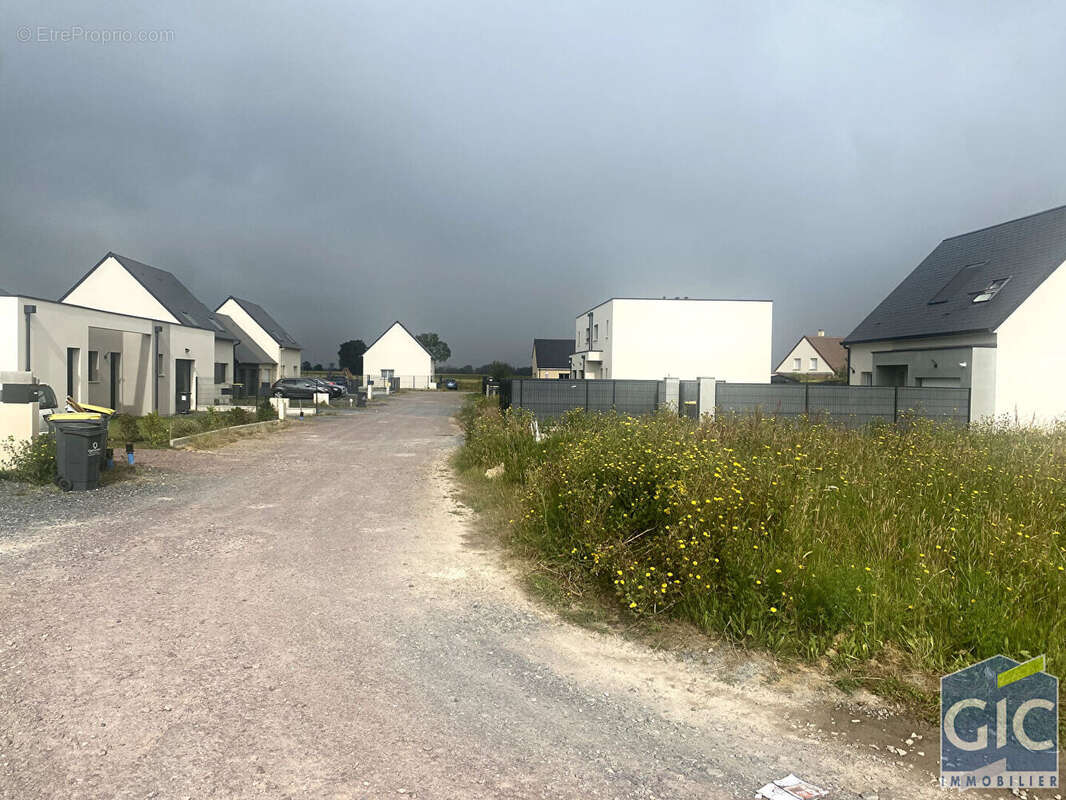 Terrain à CARPIQUET