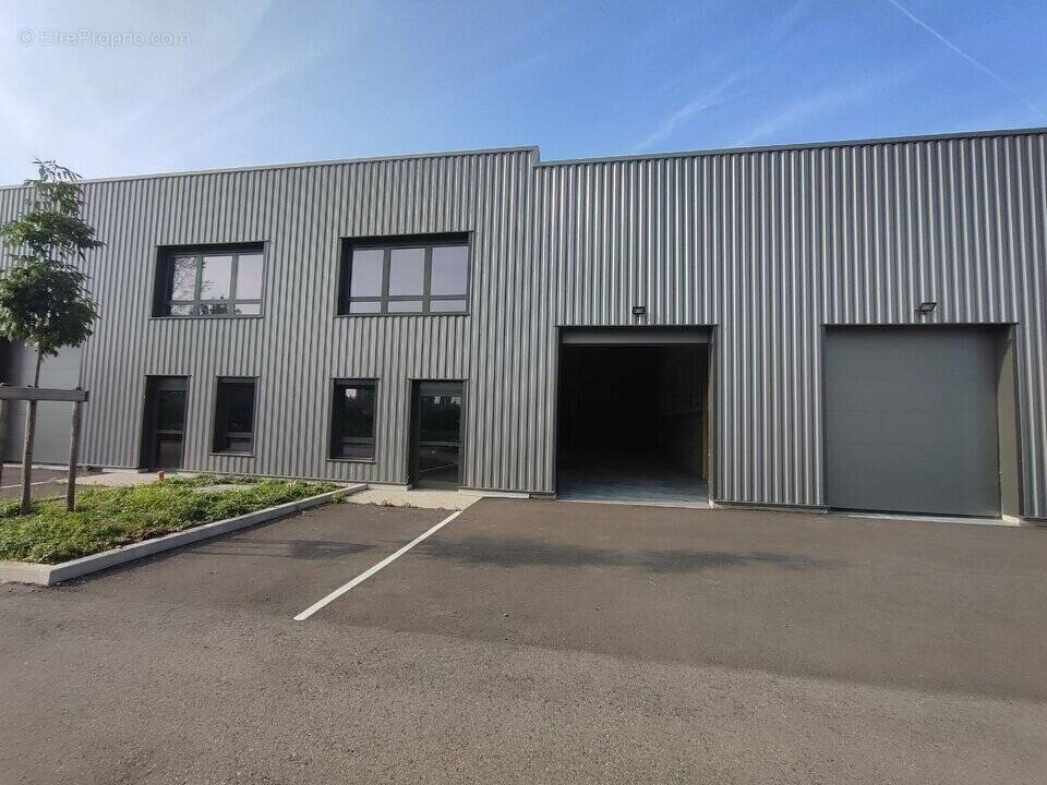 Autre à BOURGOIN-JALLIEU