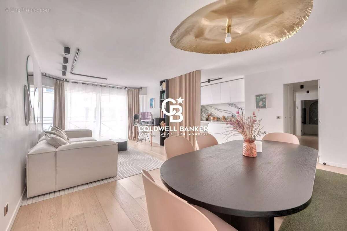 Appartement à LEVALLOIS-PERRET