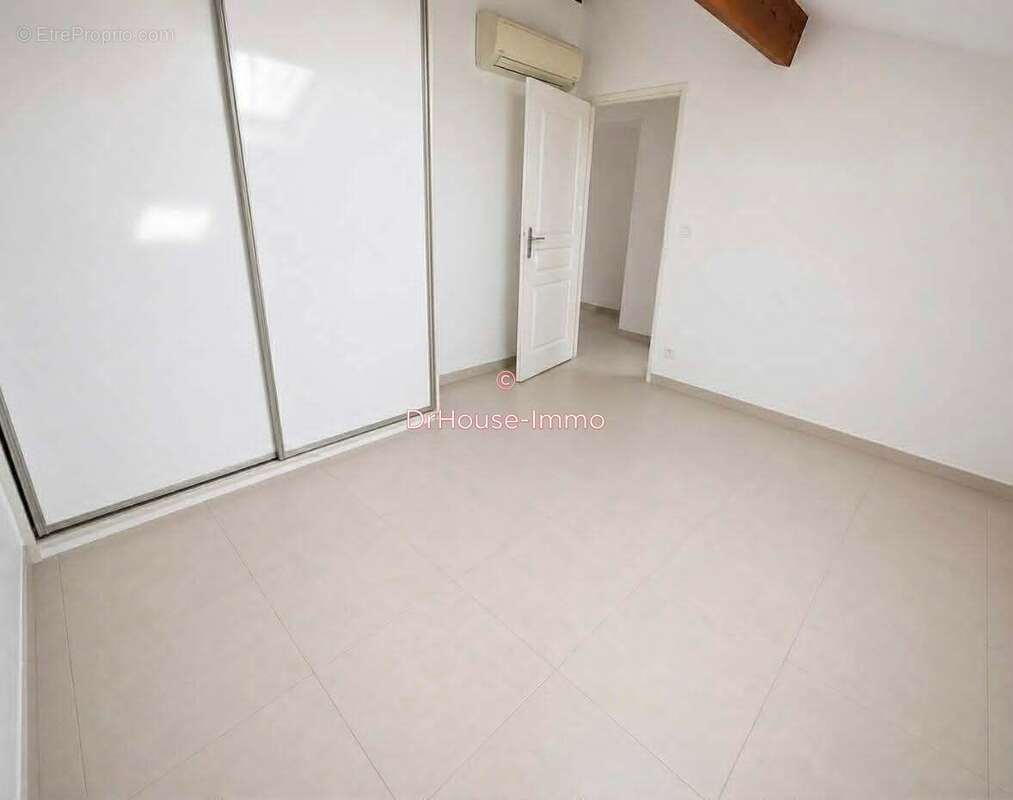 Appartement à SARROLA-CARCOPINO