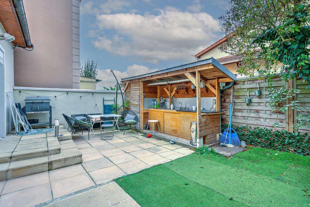 Maison à CHOISY-LE-ROI