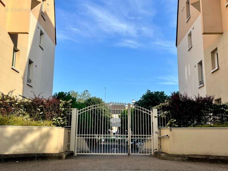 Appartement à SAVIGNY-SUR-ORGE