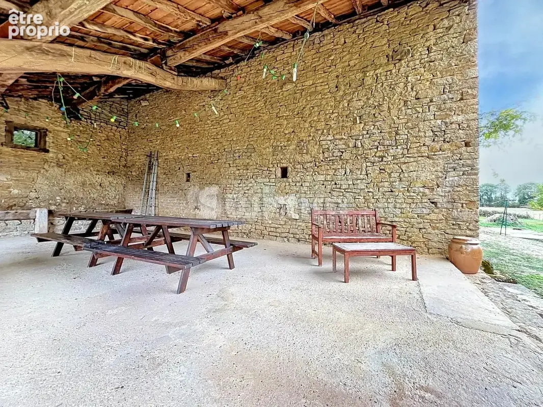 Authenticité et cachet brut : Superbe bâtisse en pierre - photo 10
