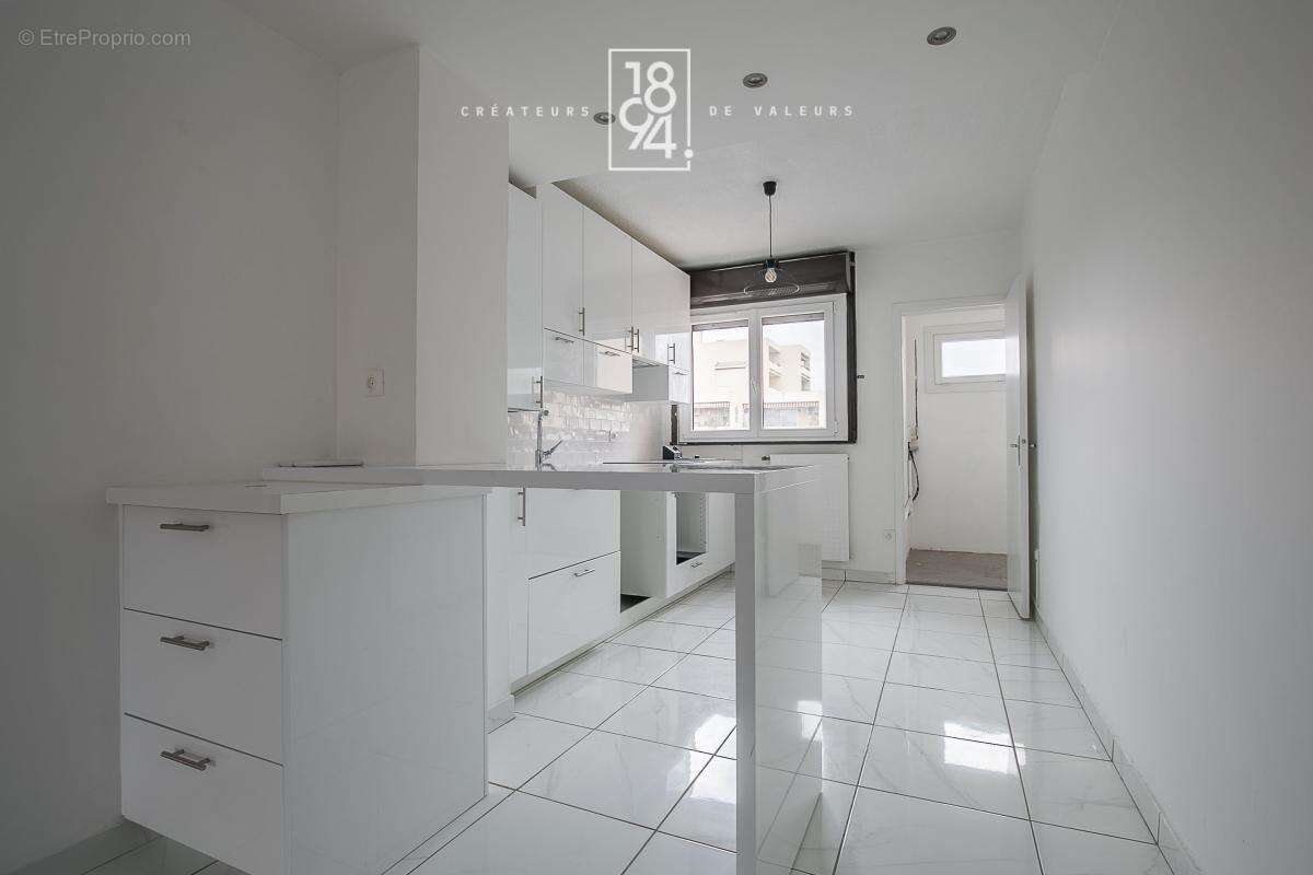 Appartement à MARSEILLE-12E