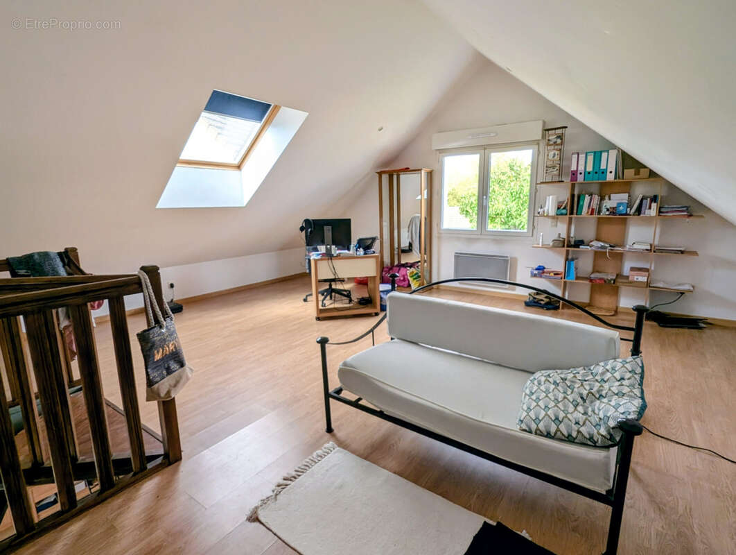 Maison à BAZAINVILLE