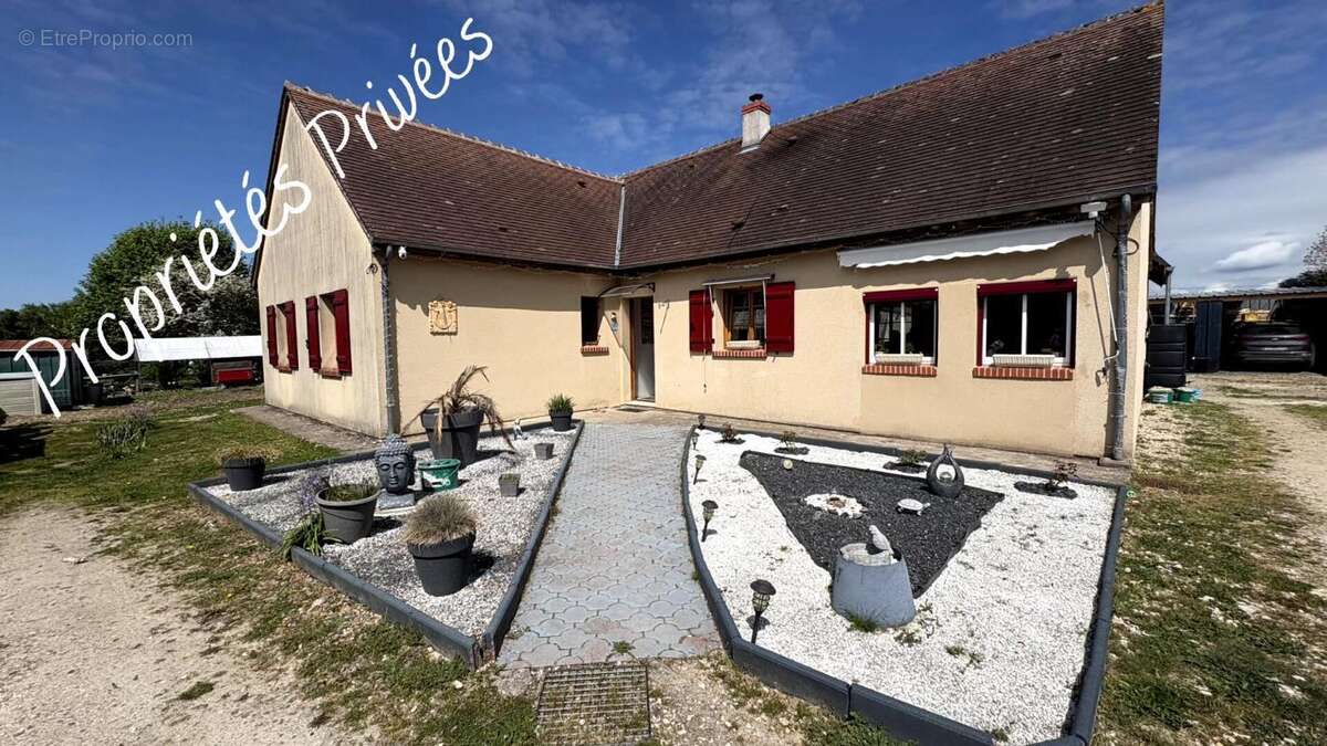 Maison à HUISSEAU-SUR-COSSON