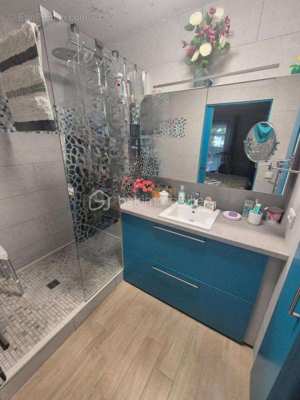 Appartement à LES MUREAUX