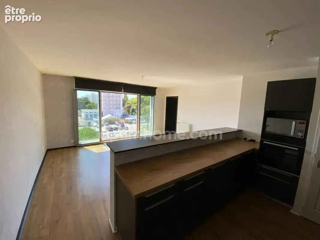 Appartement coup de coeur au Péristyle ! - photo 3