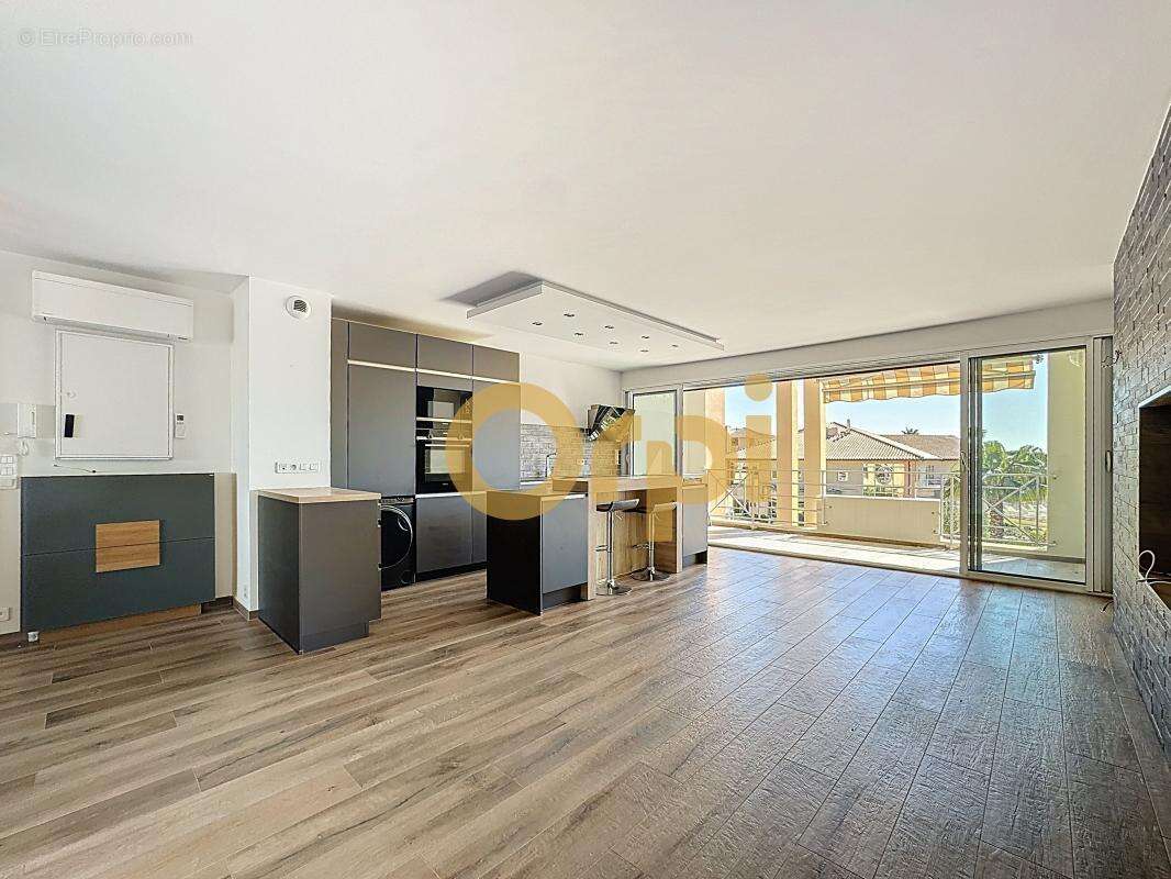 Appartement à FREJUS