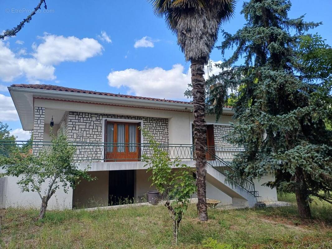 Photo 1 - Maison à CHALAIS