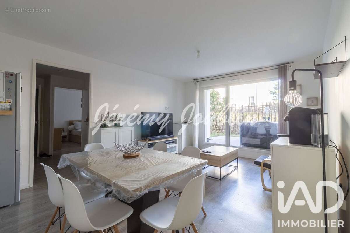 Photo 2 - Appartement à JOUY-LE-MOUTIER