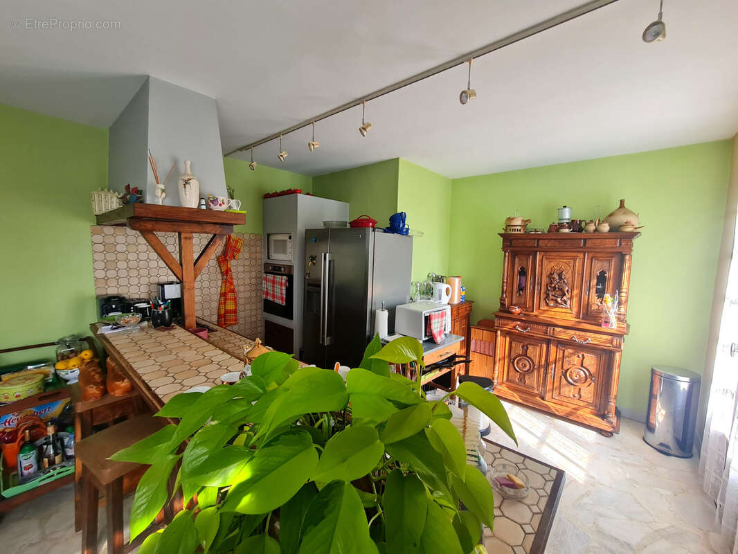 Maison à SAINT-SULPICE-SUR-LEZE