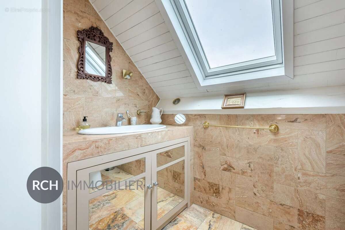 Maison à VILLIERS-SAINT-FREDERIC