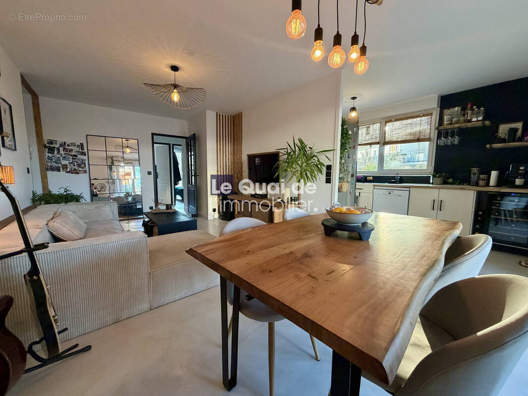 Appartement à SAINT-MARTIN-D'HERES