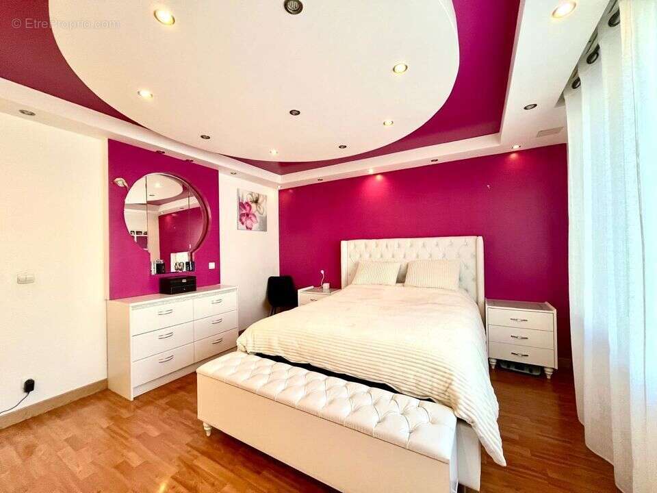 Appartement à VETRAZ-MONTHOUX
