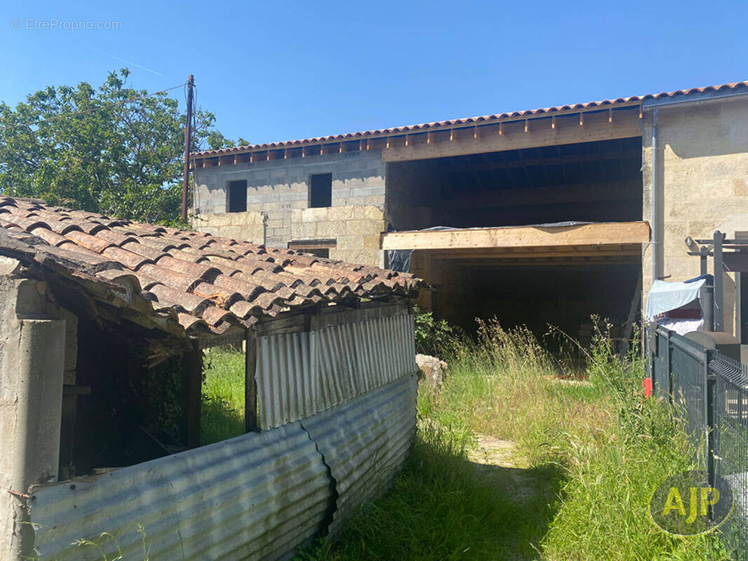 Appartement à PEUJARD