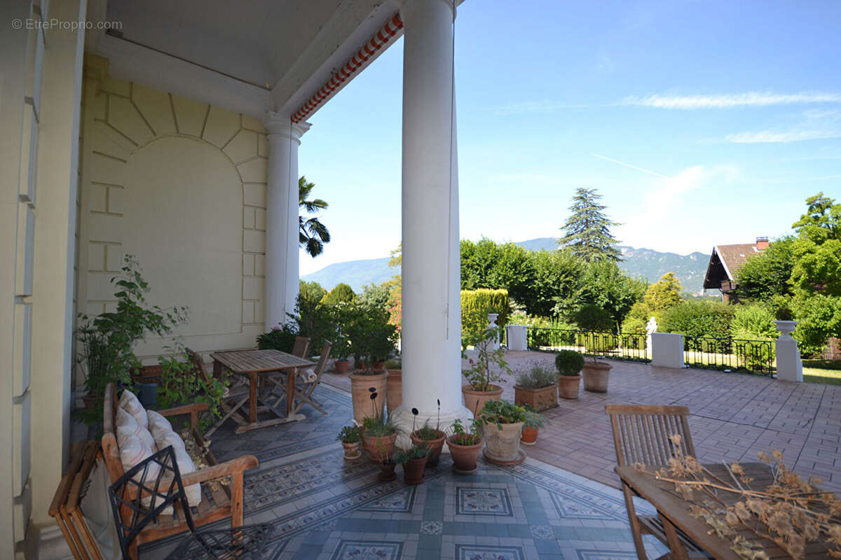 Aix Les Bains, T4 de 178 m² dans un ancien palace - photo 11