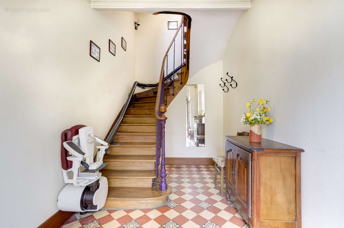 Maison à BRISSAC-QUINCE