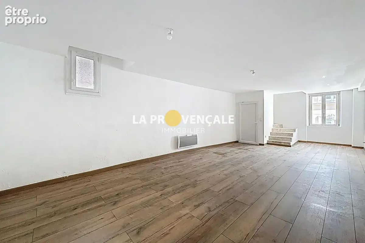 Appartement 3 pièces 63 m² à vendre à Trets (13530) - photo 2