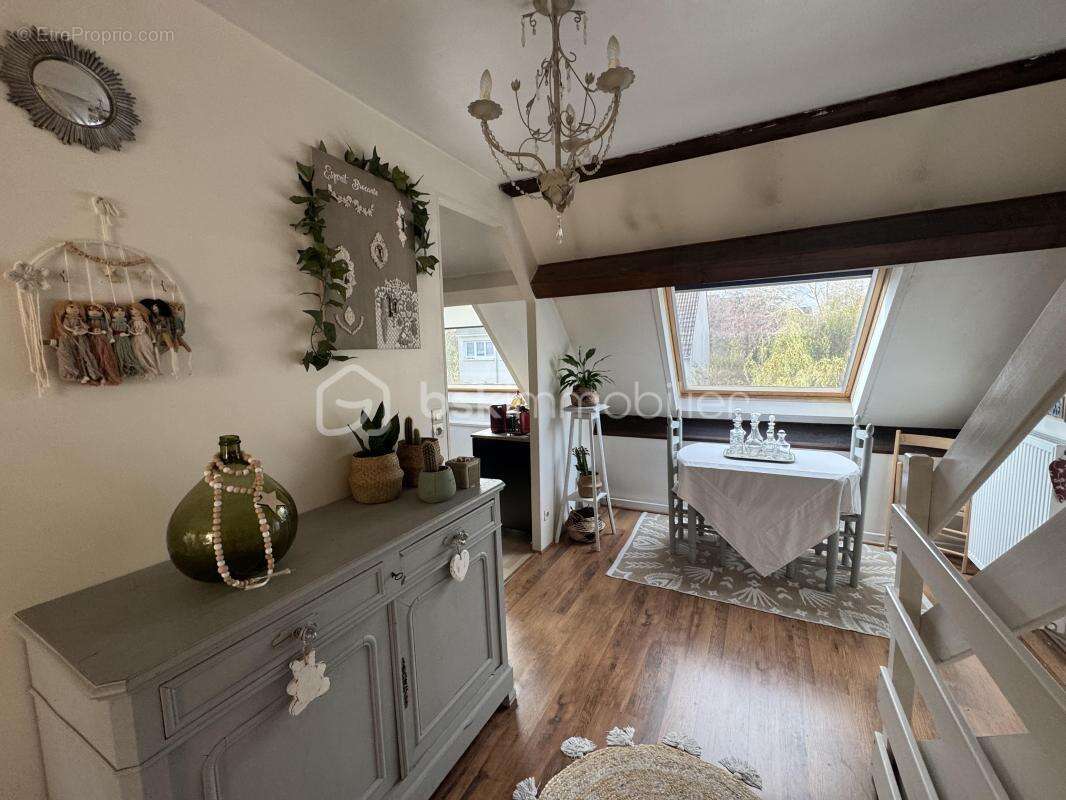 Maison à SAINT-JULIEN-LES-VILLAS