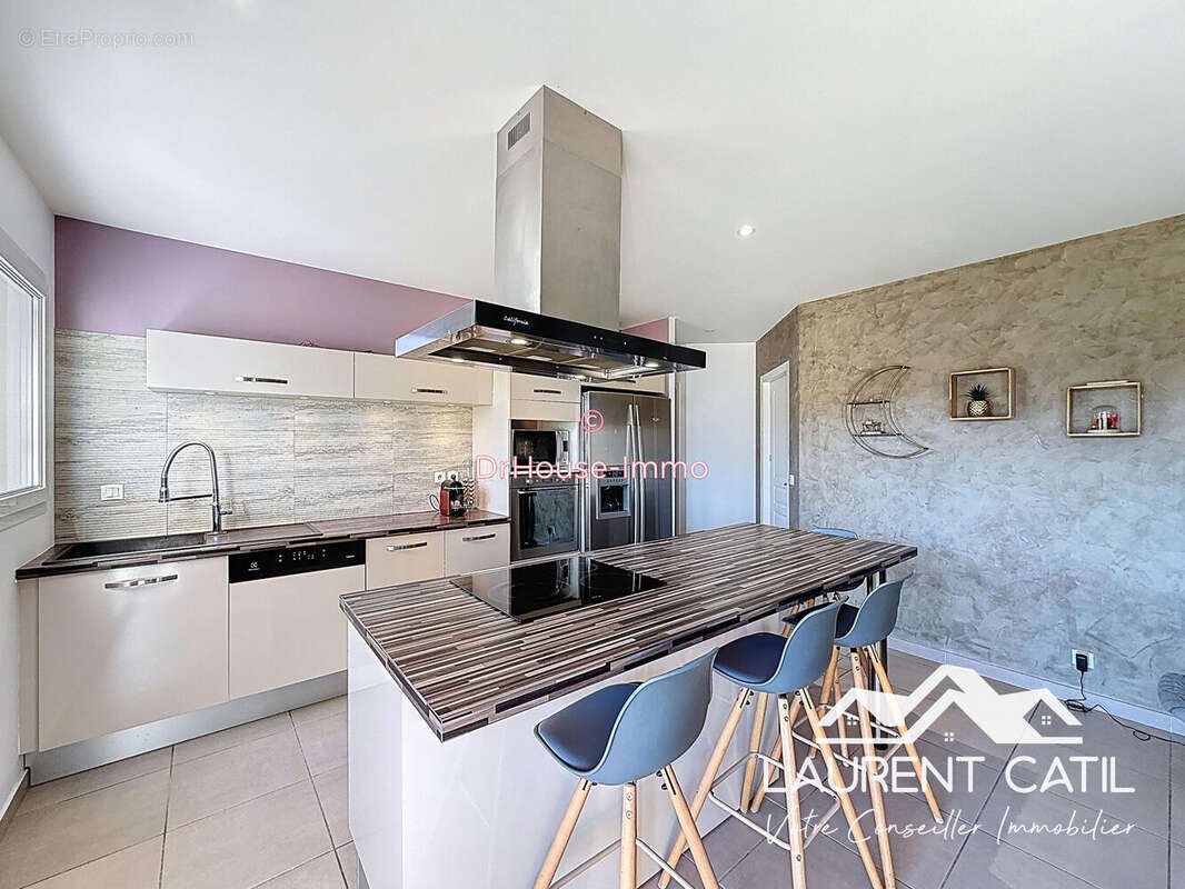 Maison 94 m² à Mours-Saint-Eusebe  - photo 14