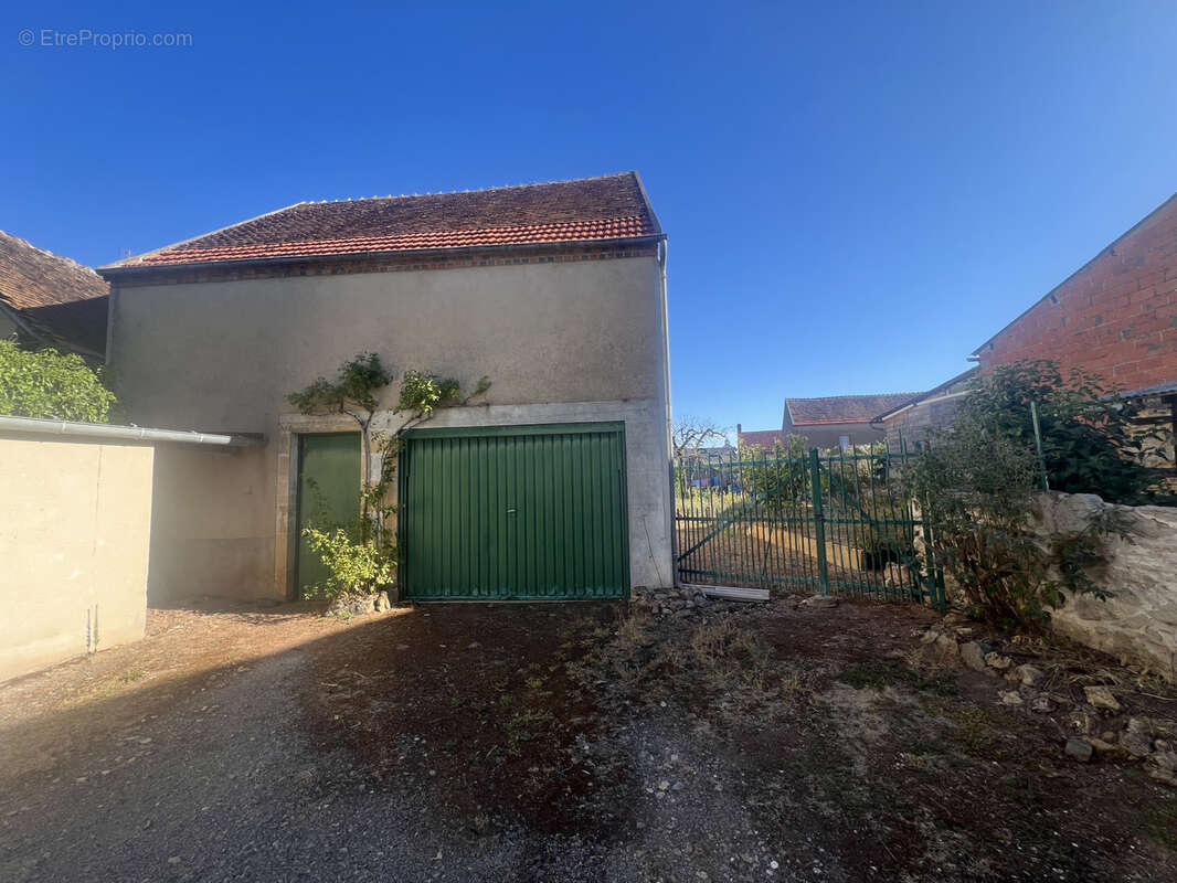 Maison de ville avec dépendance et jardin ! - photo 19