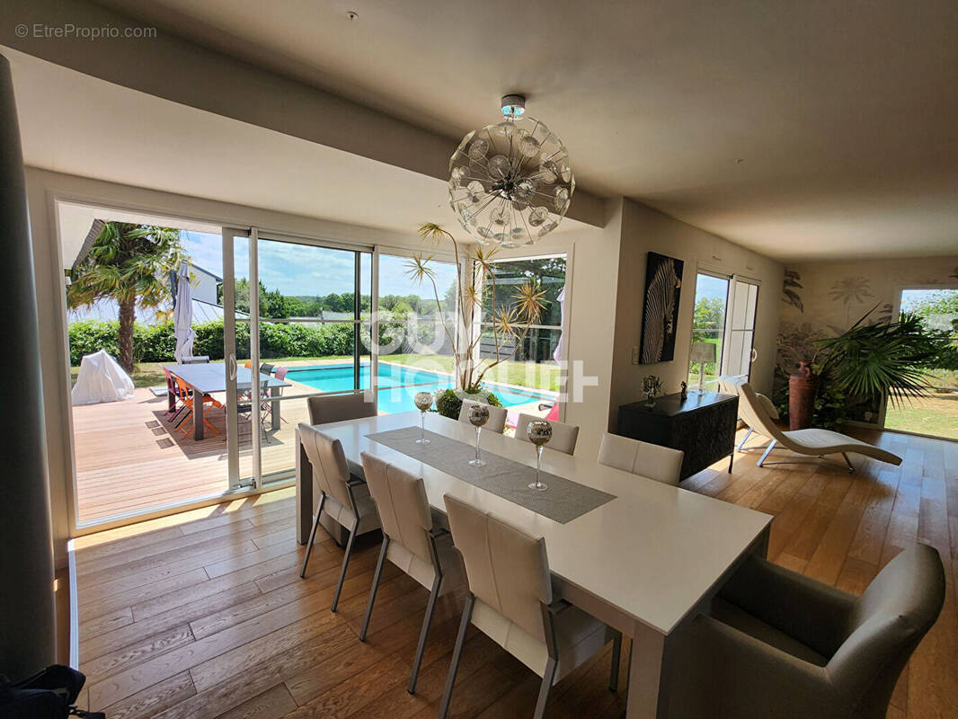 Maison à PLOUER-SUR-RANCE