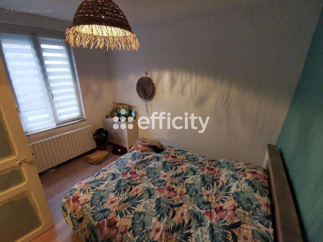 Maison à SAINT-SEVER-CALVADOS