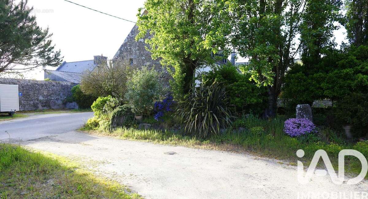 Terrain 281 m² à Plouhinec  - photo 2