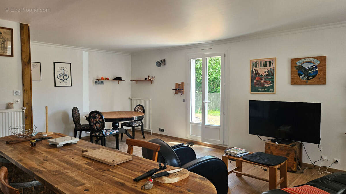Appartement à SAINT-CYR-SUR-LOIRE