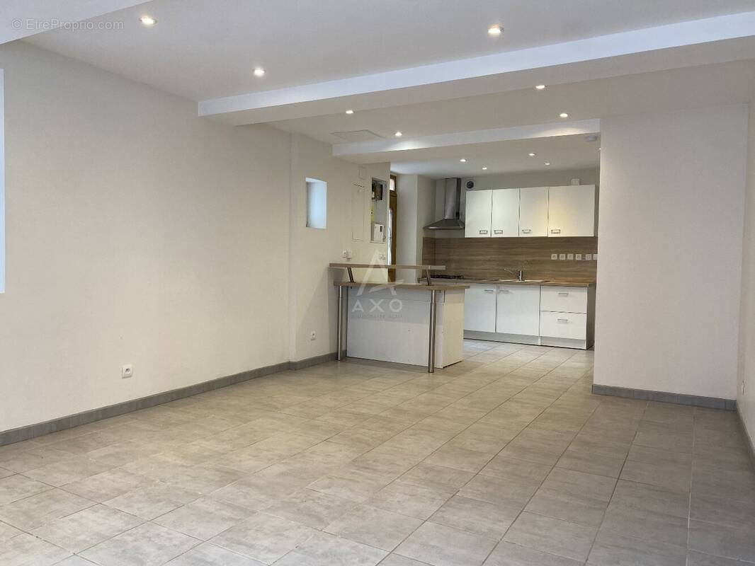 Maison à BUZET-SUR-TARN