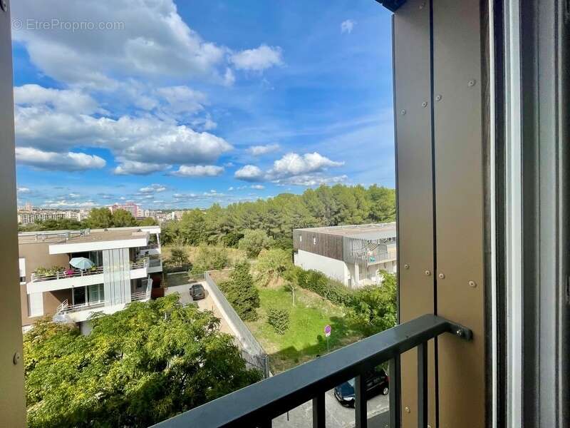 Appartement à JUVIGNAC