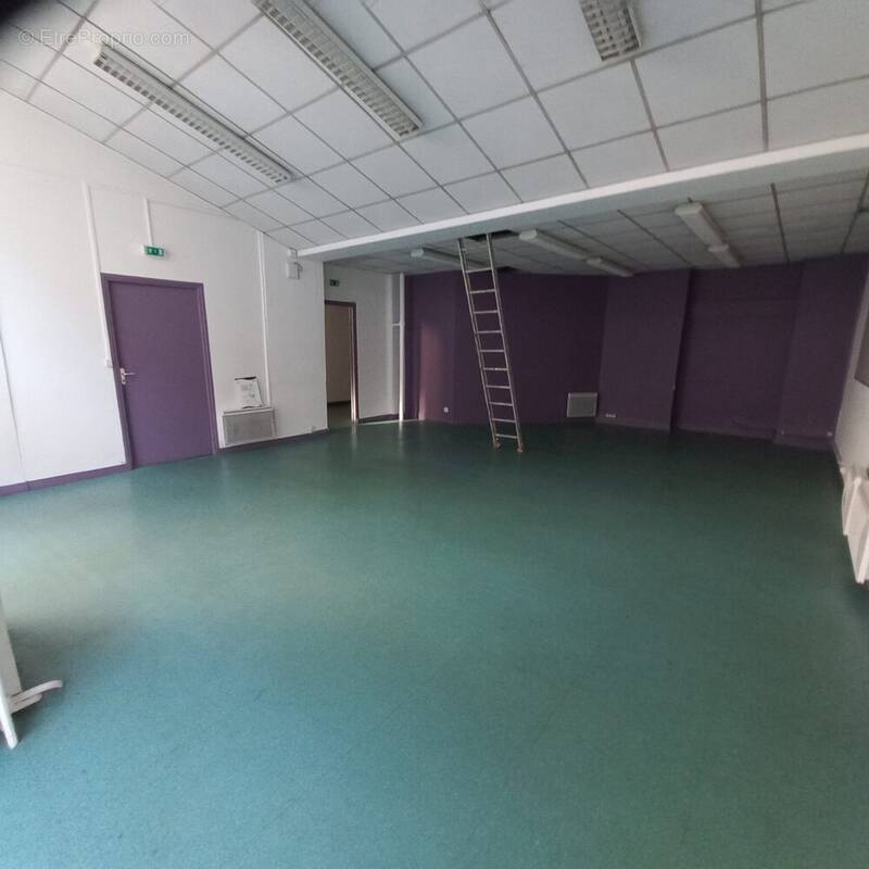 PLATEAU 1 FACADE D - Commerce à NANTES