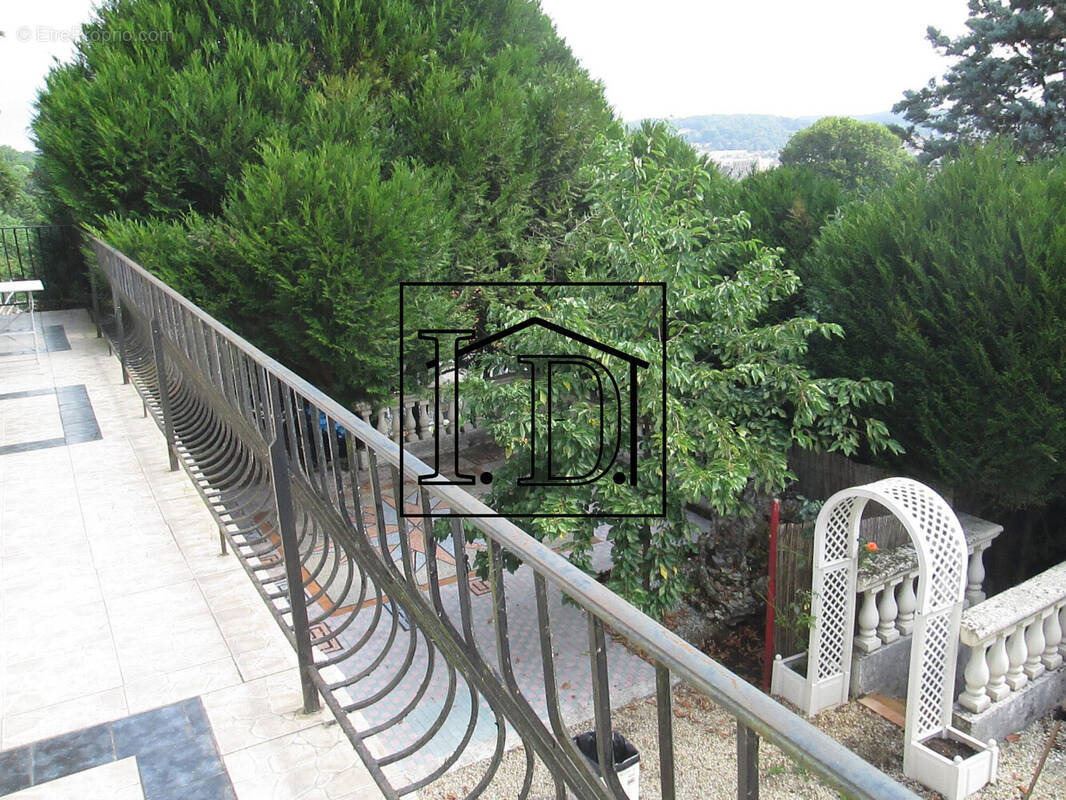 Maison à COULOUNIEIX-CHAMIERS