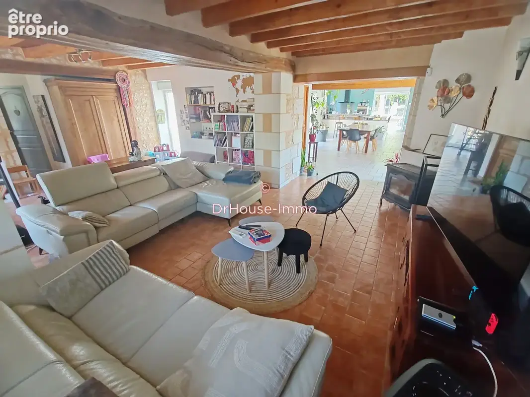 Maison 8 pièces 211 m² à vendre à Antogny-Le-Tillac (37800) - photo 16