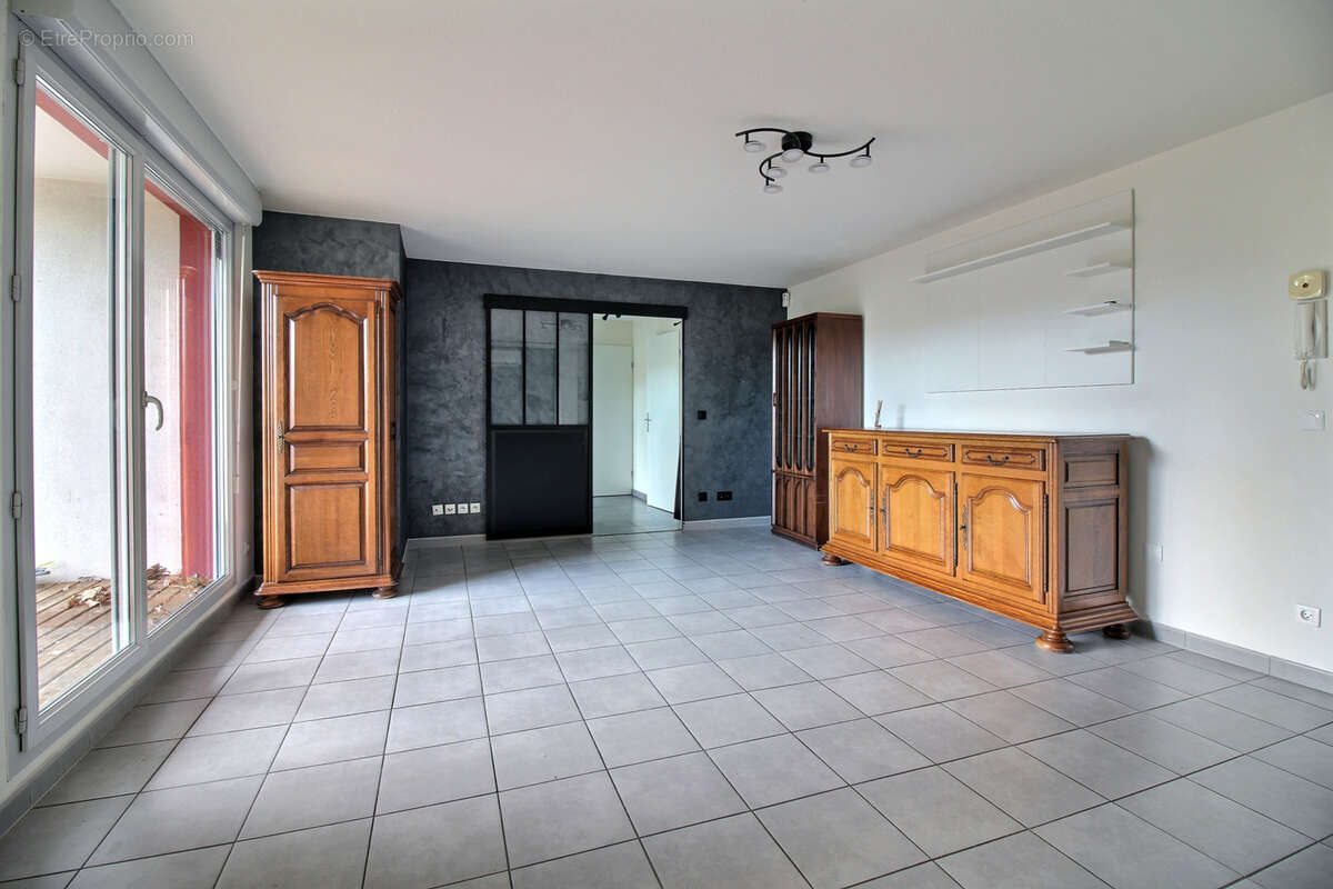 Appartement à GRIGNY