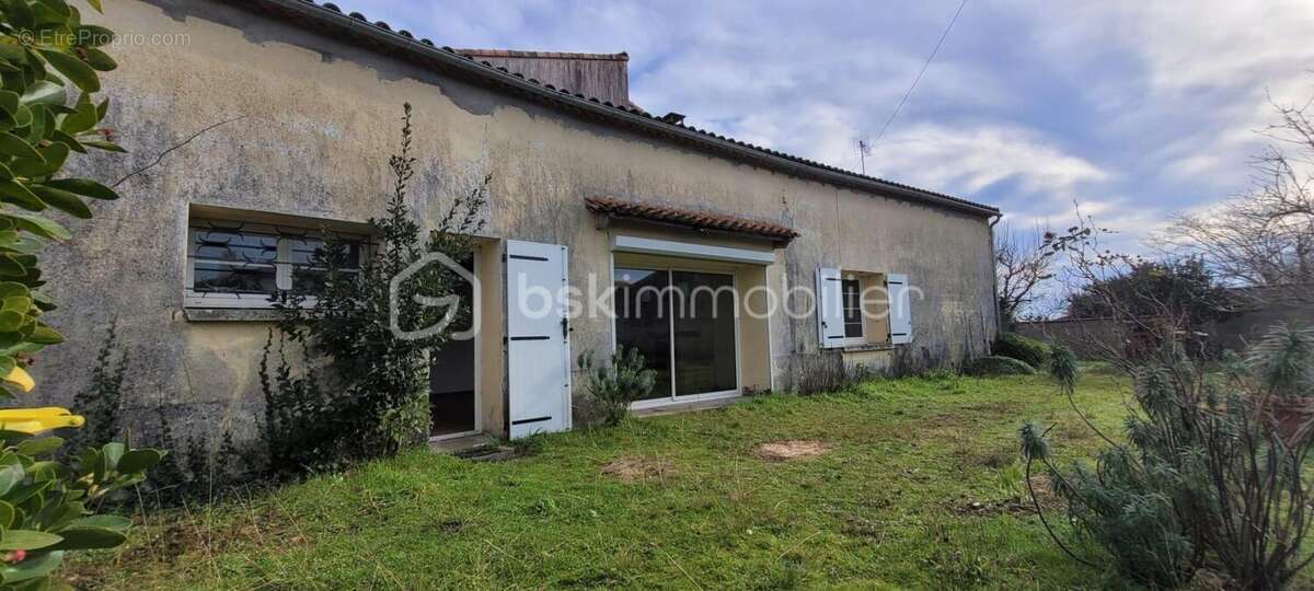 Maison à ARCES