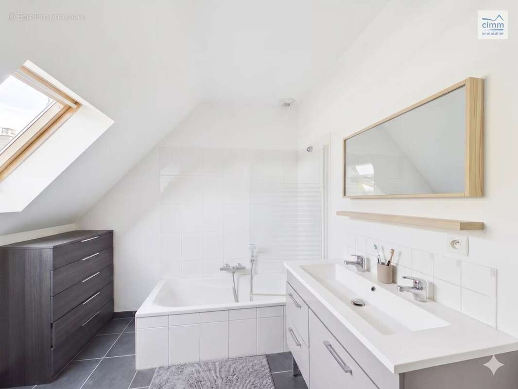 Maison de 83 m² sur un terrain de 1077 m² - photo 11