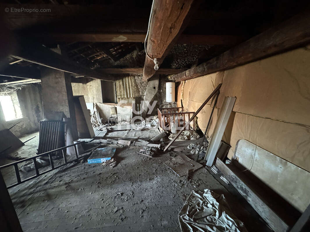 Appartement à AUBENAS