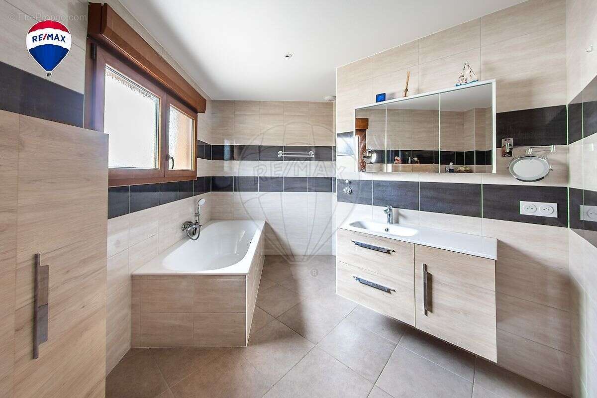 Maison à HAGENTHAL-LE-HAUT