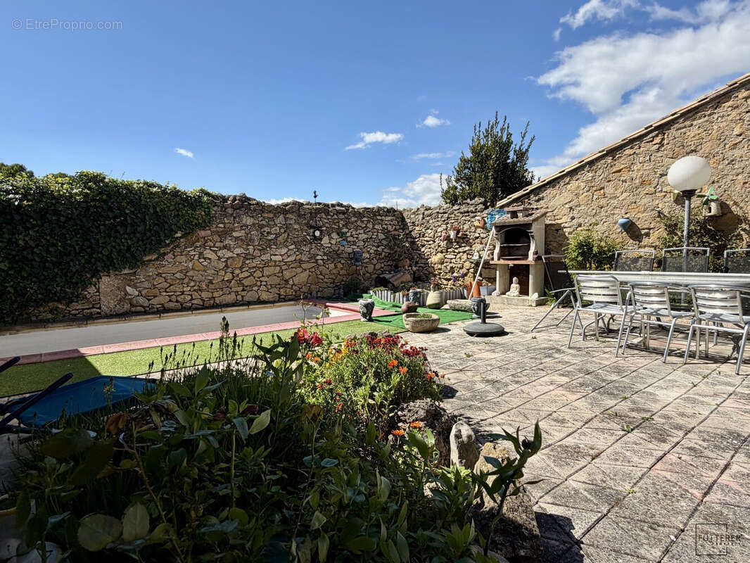 Maison à FABREZAN