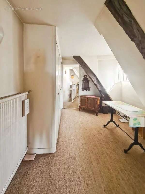 Appartement à PARIS-4E