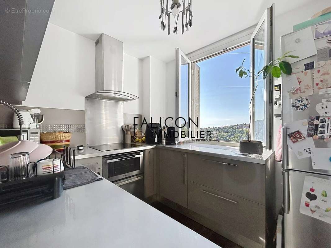 Appartement à FALICON