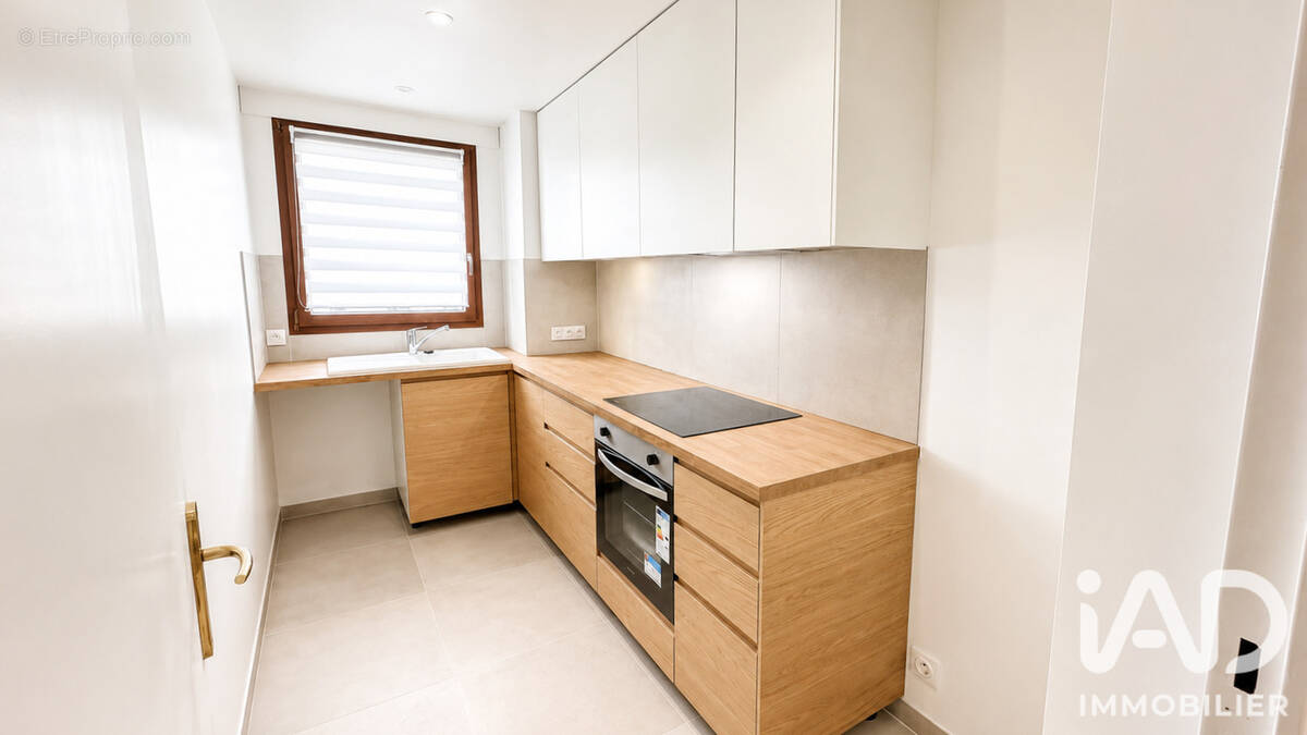 Photo 1 - Appartement à COURBEVOIE