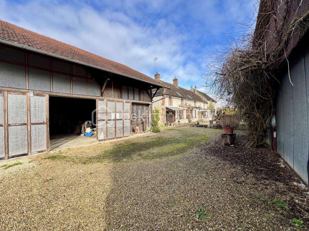 Maison à ESNON